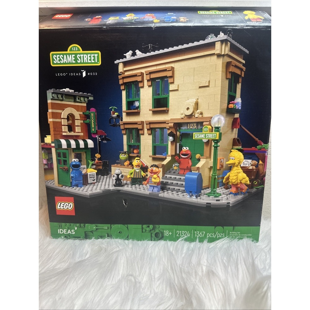 $28 🌙 Lego Ideas #21324 Sesame Street ***BOX ONLY***